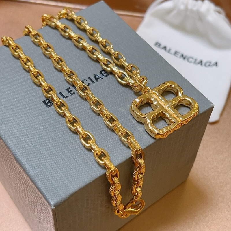 Ba1en*iaga necklaces